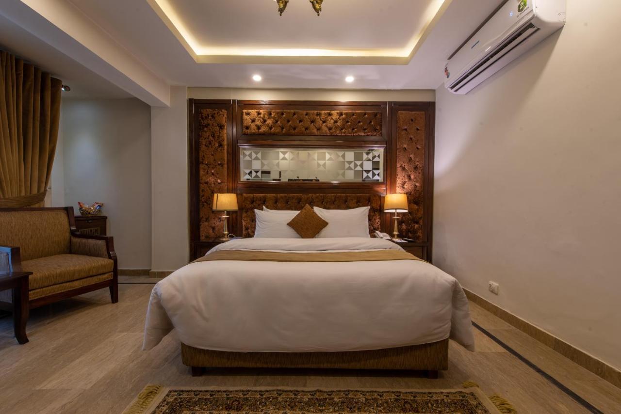 Envoy Continental Hotel Ισλαμαμπάντ Εξωτερικό φωτογραφία