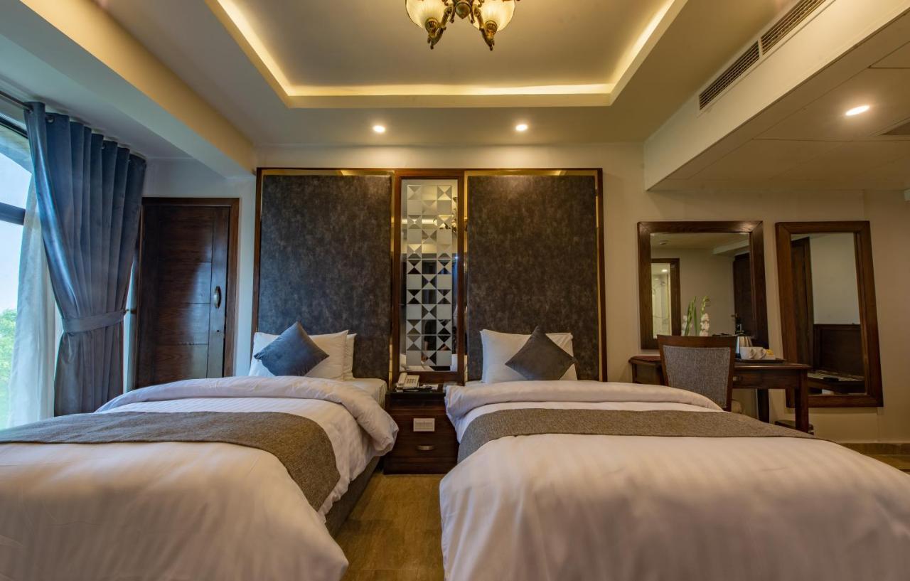 Envoy Continental Hotel Ισλαμαμπάντ Εξωτερικό φωτογραφία