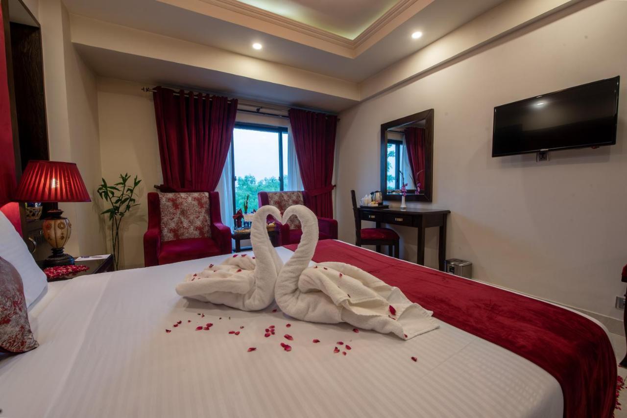 Envoy Continental Hotel Ισλαμαμπάντ Εξωτερικό φωτογραφία