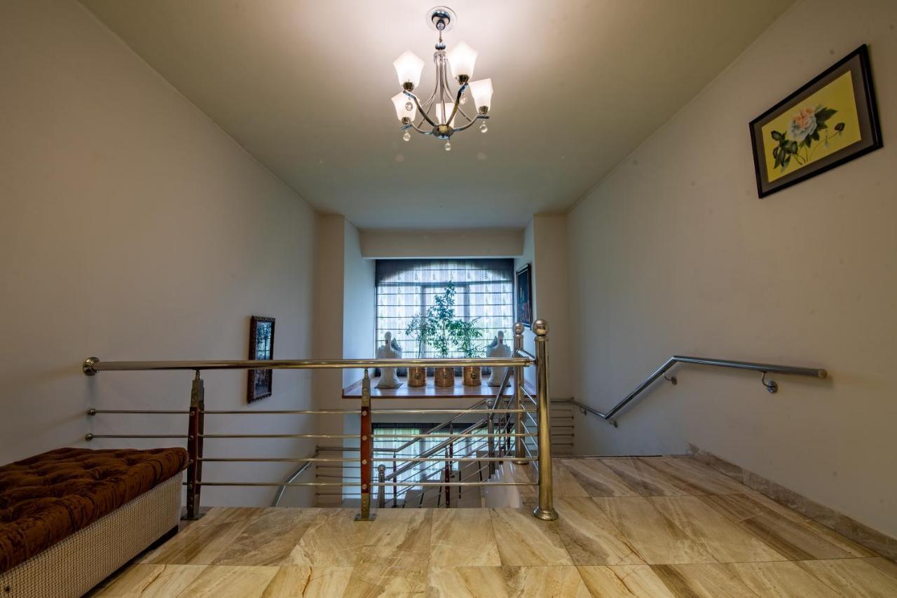 Envoy Continental Hotel Ισλαμαμπάντ Εξωτερικό φωτογραφία