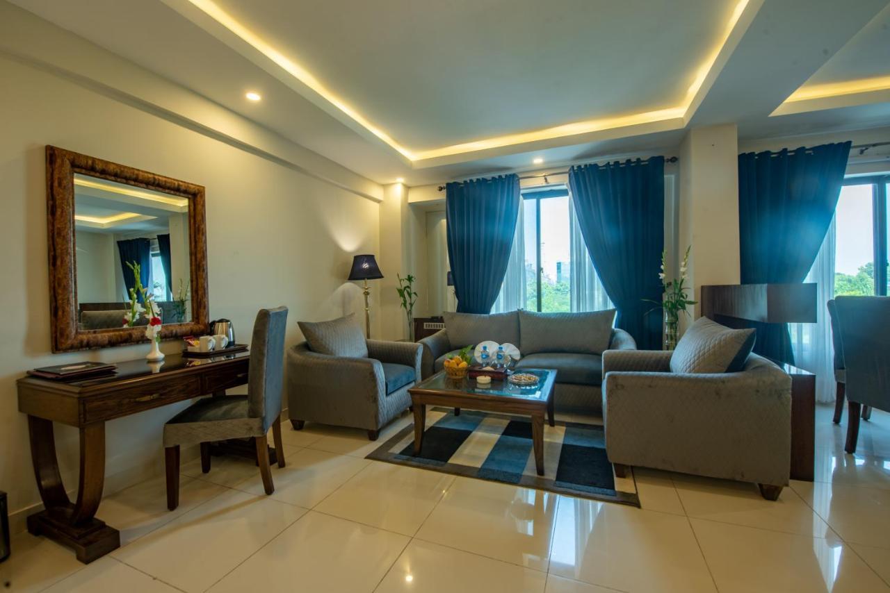 Envoy Continental Hotel Ισλαμαμπάντ Εξωτερικό φωτογραφία