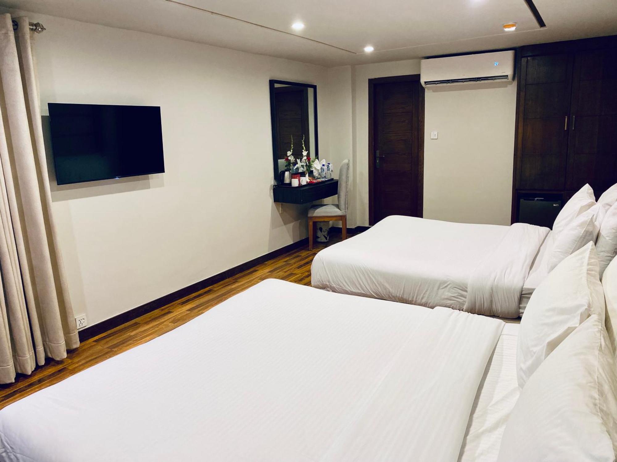 Envoy Continental Hotel Ισλαμαμπάντ Εξωτερικό φωτογραφία
