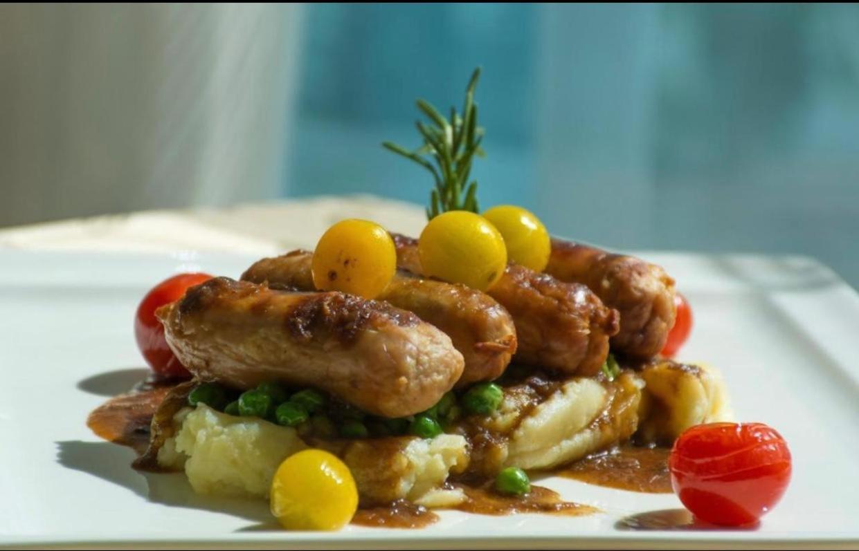 Envoy Continental Hotel Ισλαμαμπάντ Εξωτερικό φωτογραφία